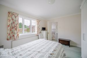 Principal bedroom- click for photo gallery